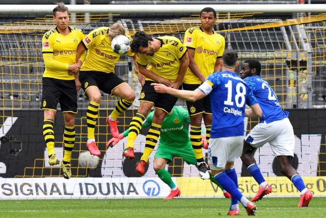 مباراة بوروسيا دورتموند وشالكه في الدوري الألماني  - صورة أرشيفية