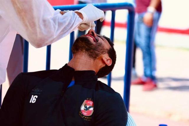 محمد الشناوي حارس مرمى الأهلي يخضع للمسحة الرابعة - صورة أرشيفية