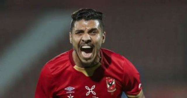 محمد شريف - لاعب الأهلى
