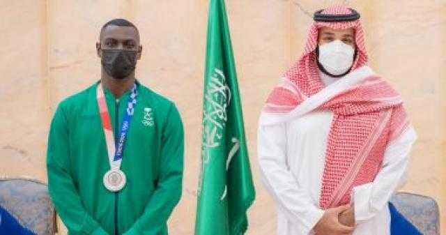 الأمير محمد بن سلمان يلتقى طارق حامدى بعد تتويجه بفضية أولمبياد طوكيو