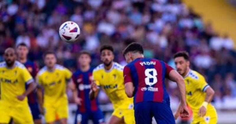 برشلونة يحقق أول انتصاراته في الدوري الإسباني بثنائية في مرمى قادش.. فيديو