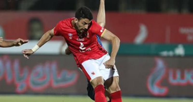 طاهر محمد طاهر لاعب الأهلي،فيتو