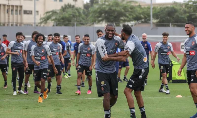 موديست، فيتو