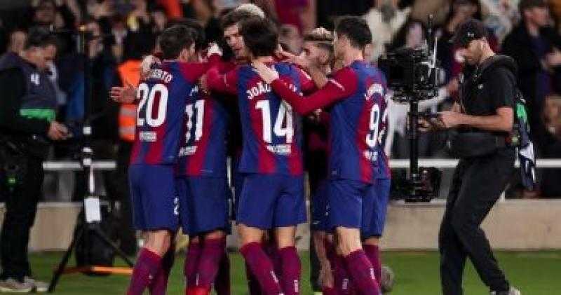 ليفاندوفسكي يقود  تشكيل برشلونة ضد ريال مدريد في كأس السوبر الإسباني